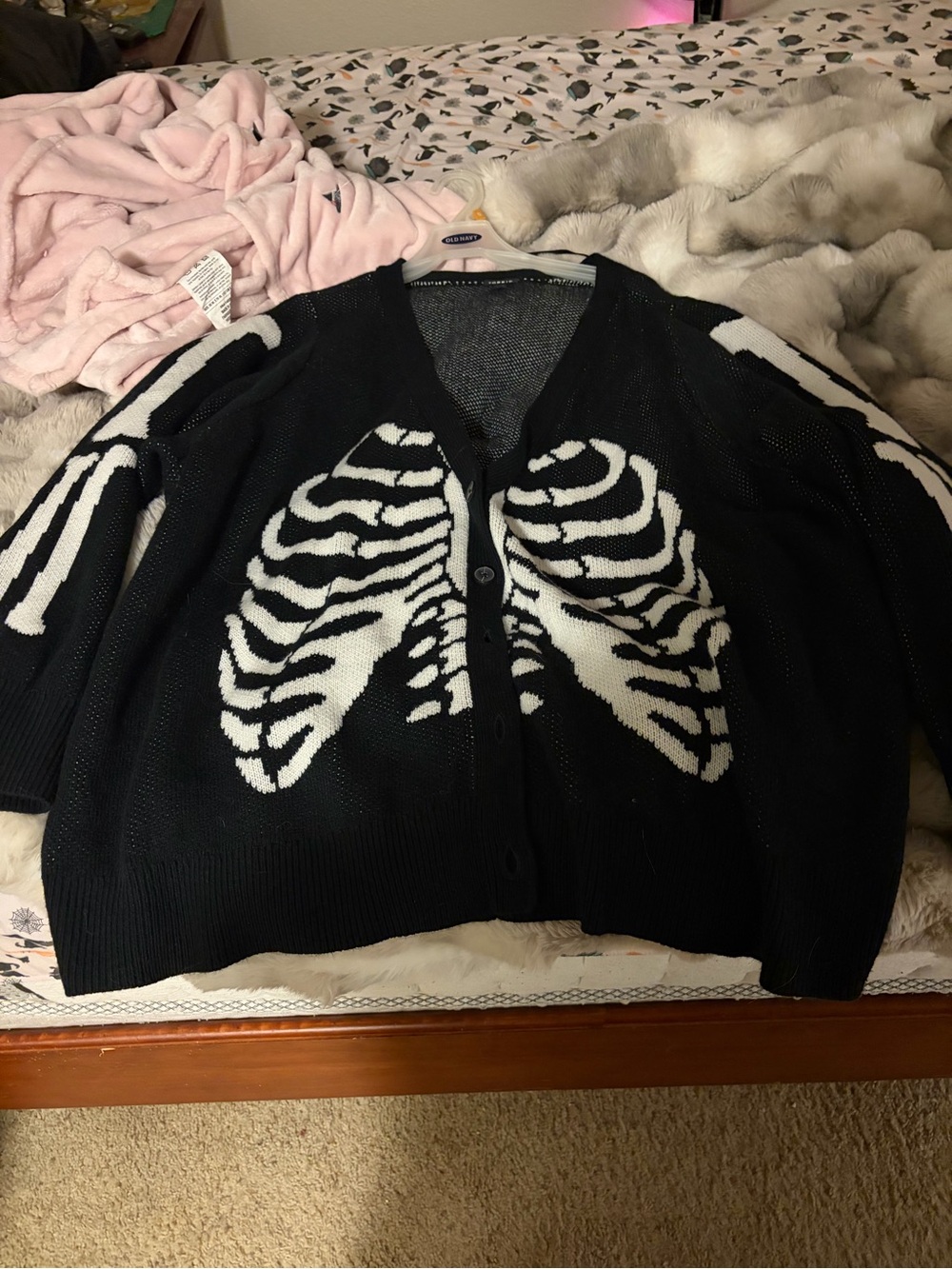 Torrid Black & White Skeleton Intarsia Cardigan Size 5 - Picture 2 of 7